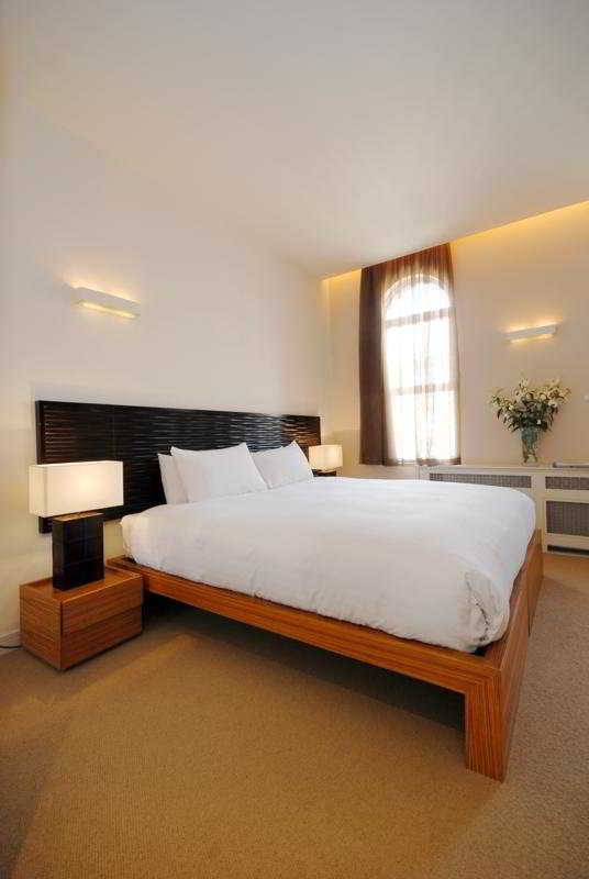 One Harrington Gardens Hotel
