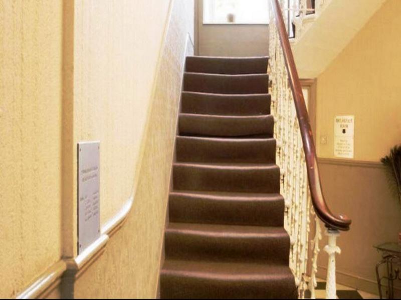The Crescent Hyde Park 4* London