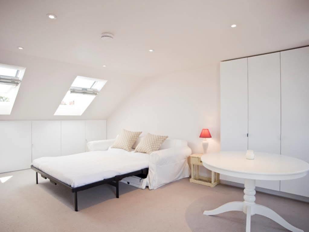 Apartment Veeve - House Bassein Park Road - Shepherd's Bush London