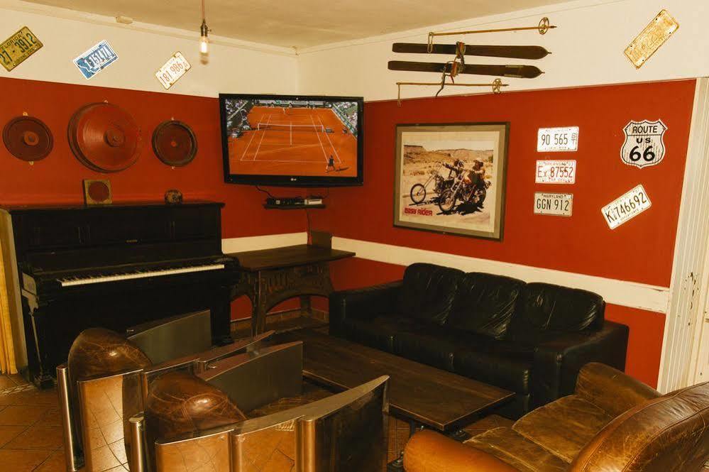 Hostal Palmers Hillspring At Willesden