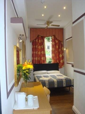 Guest house Holland Court London