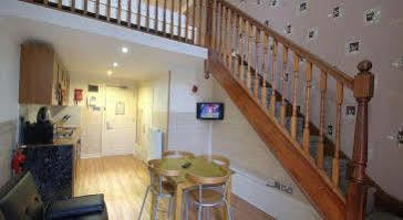 Hotel Imperial Court Studios London