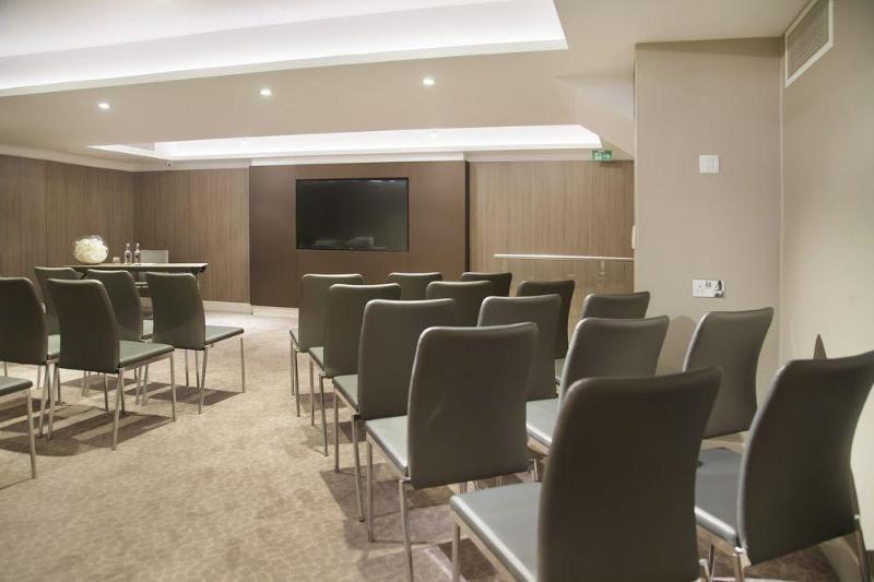 Hampton By Hilton Hotel