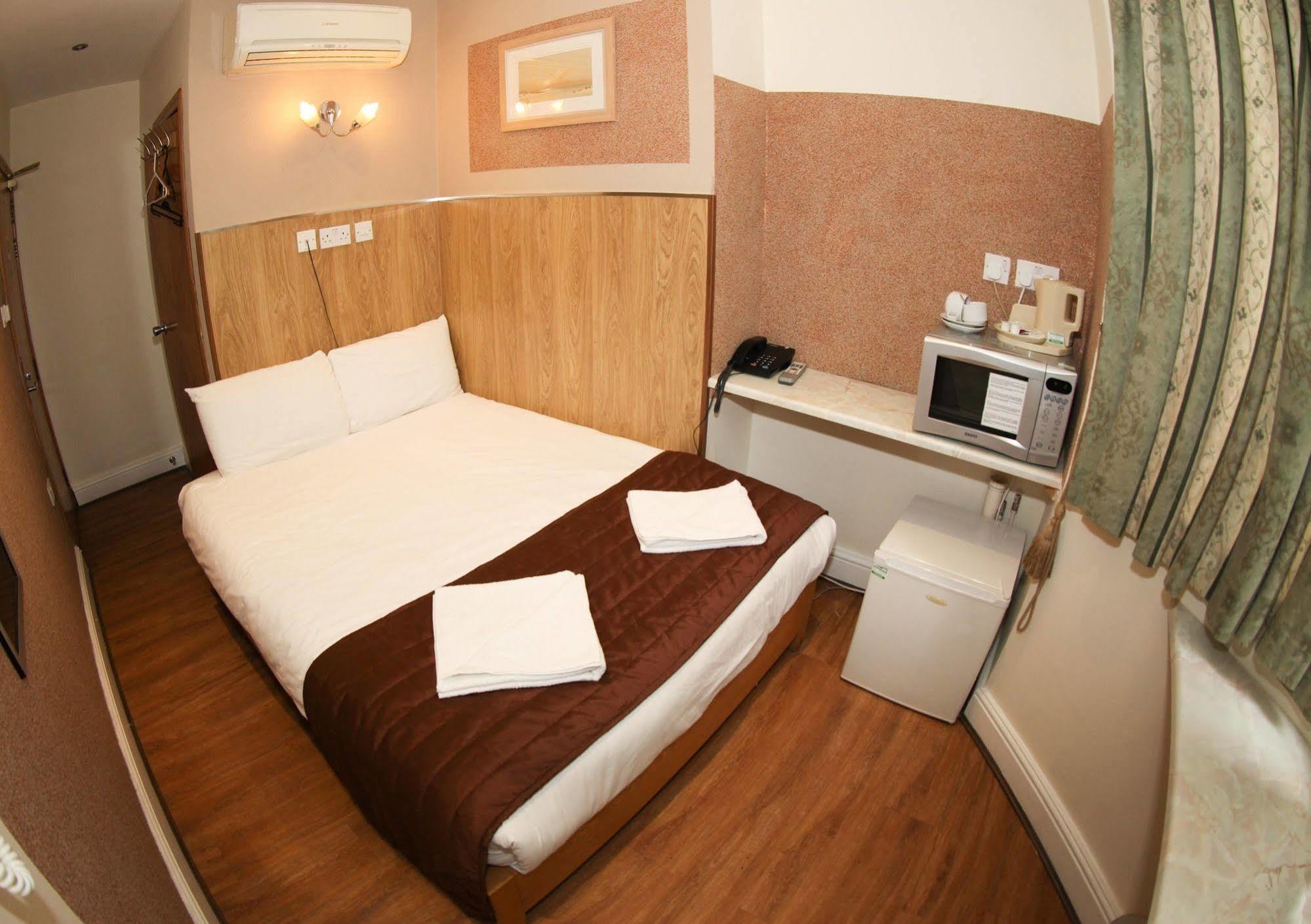 Kensington 3* London