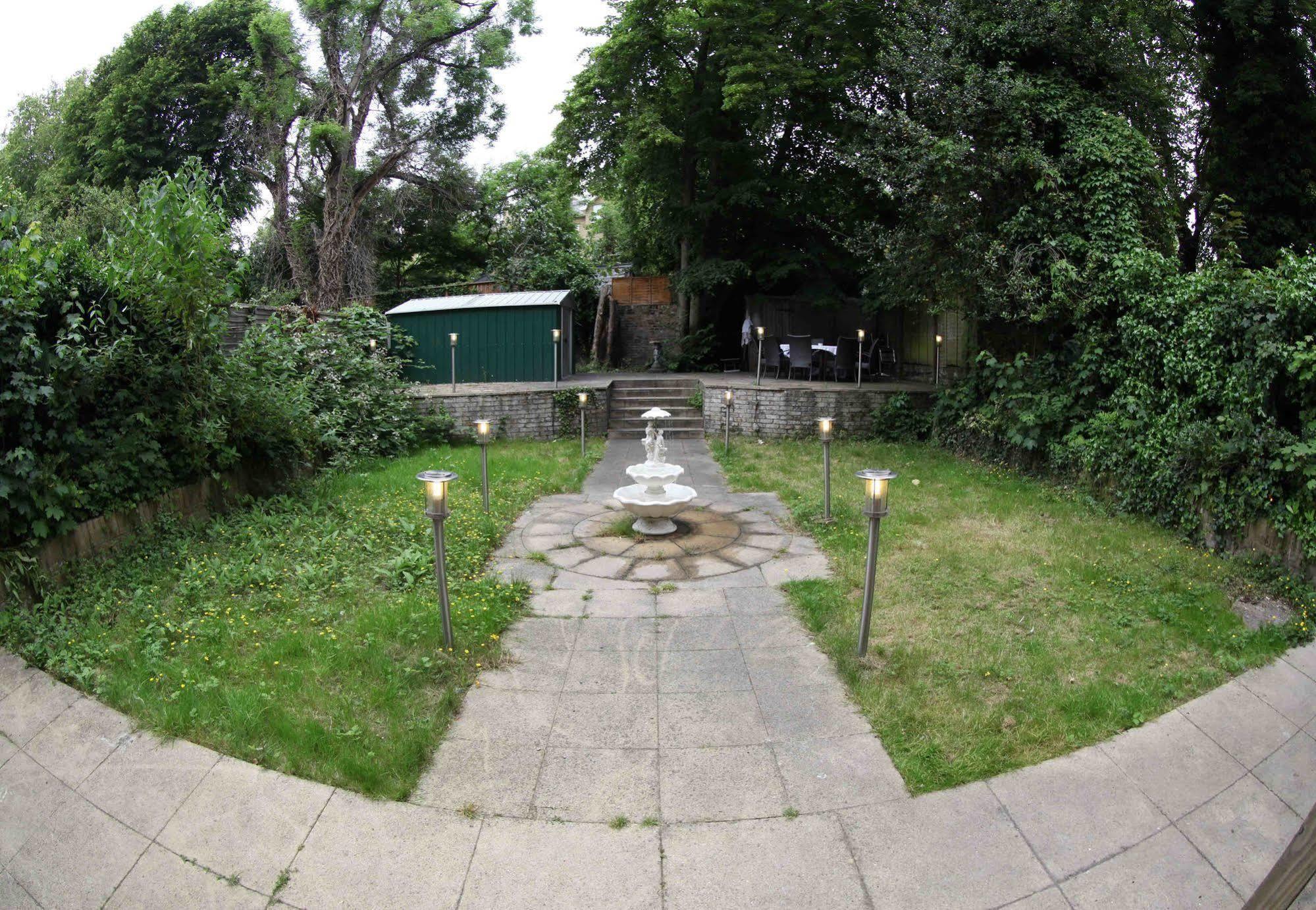 Kensington Guest house