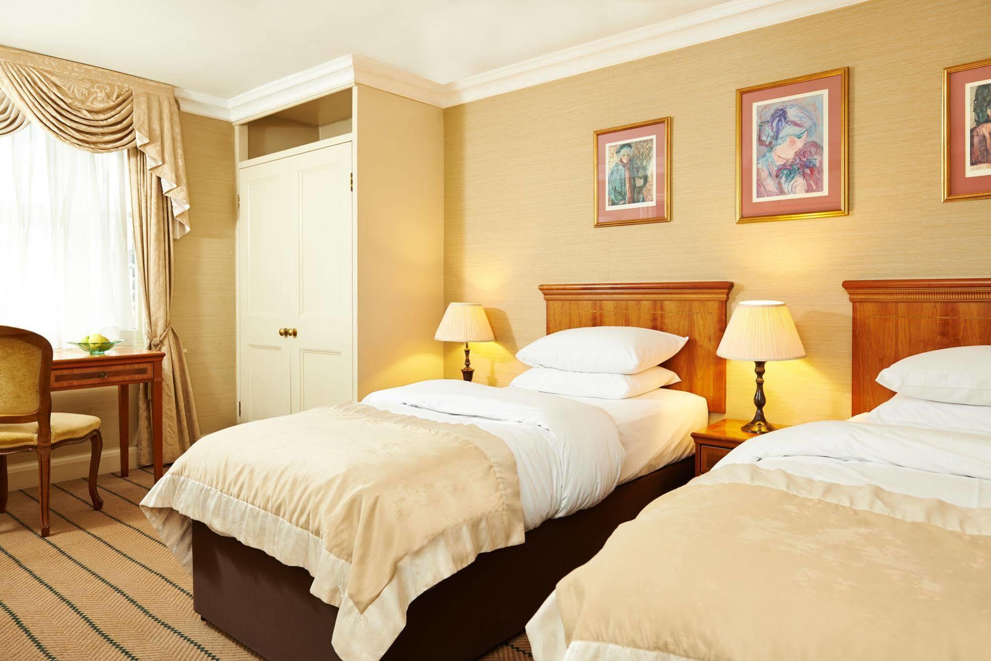 The Academy - Small Luxury Of The World 5* London