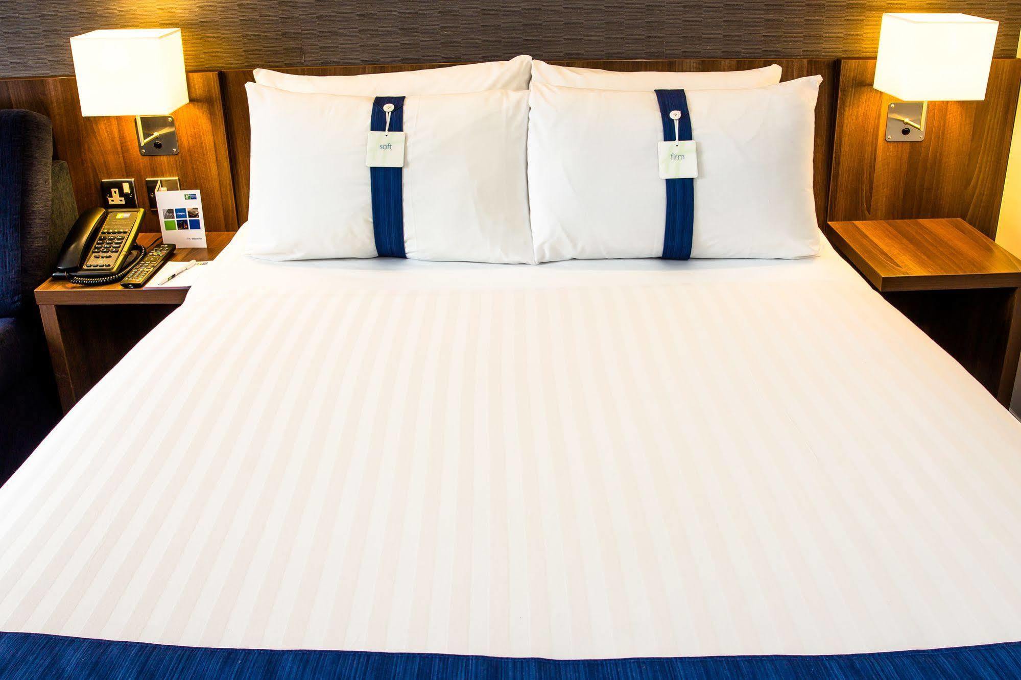 Express Earls Court By Ihg Hotel 3*