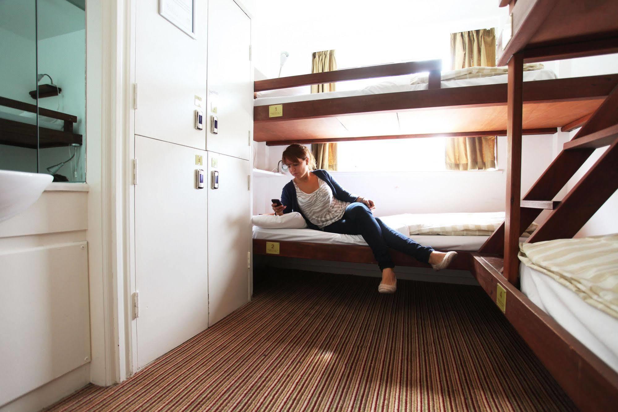 Hostal Palmers Hillspring At Willesden *