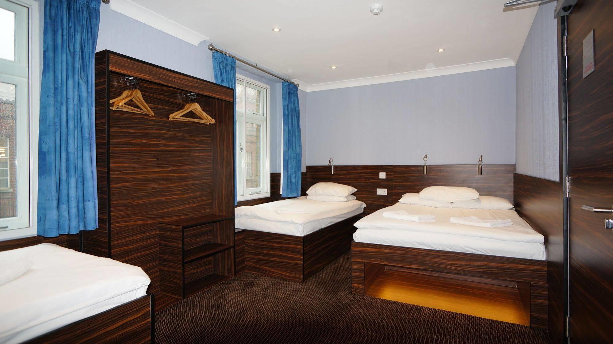 Crestfield Hotel 2*