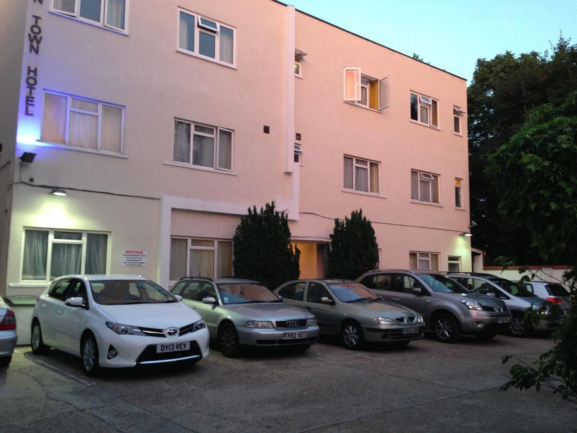 Acton Town Hotel Londen