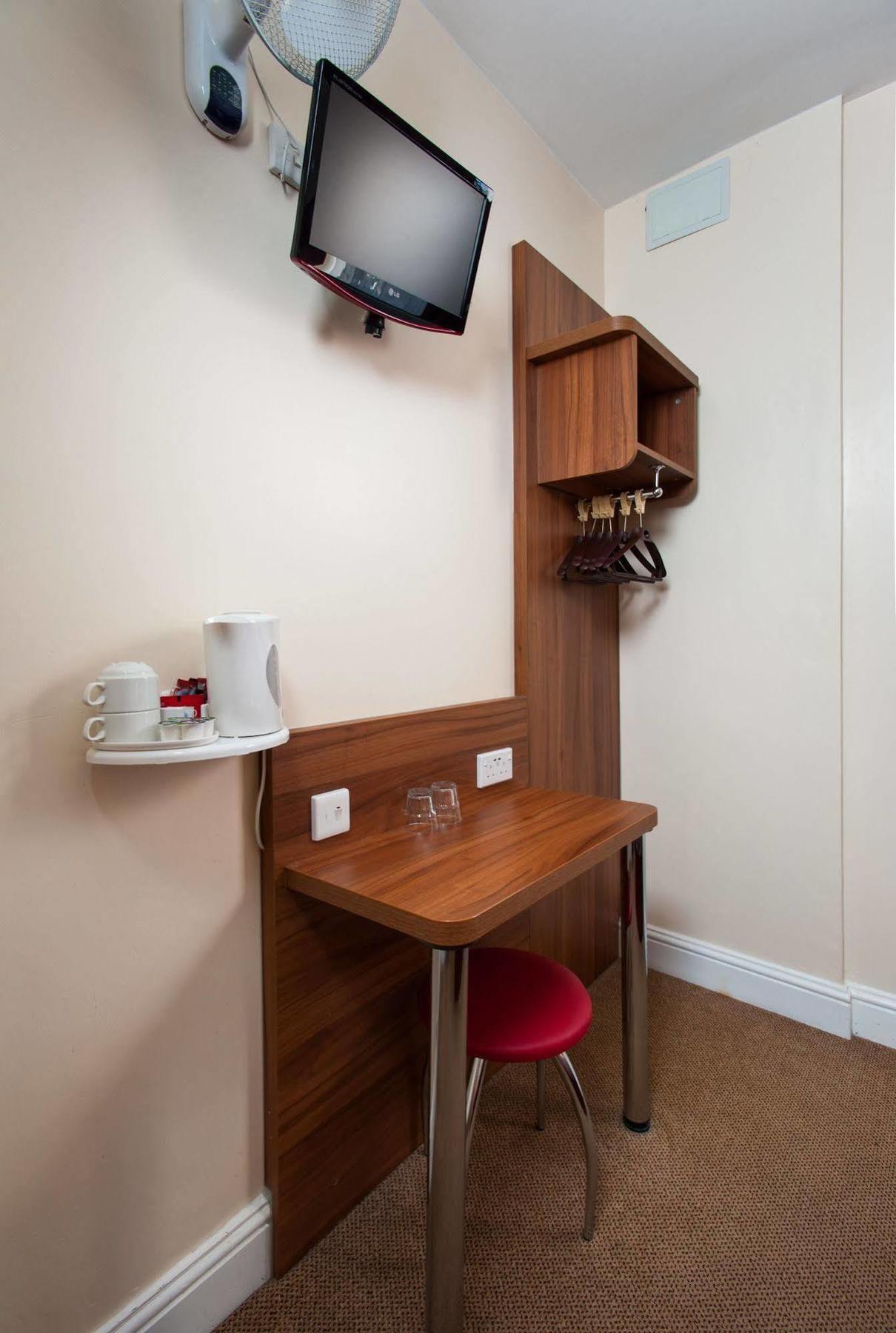 Hotel Dover - London