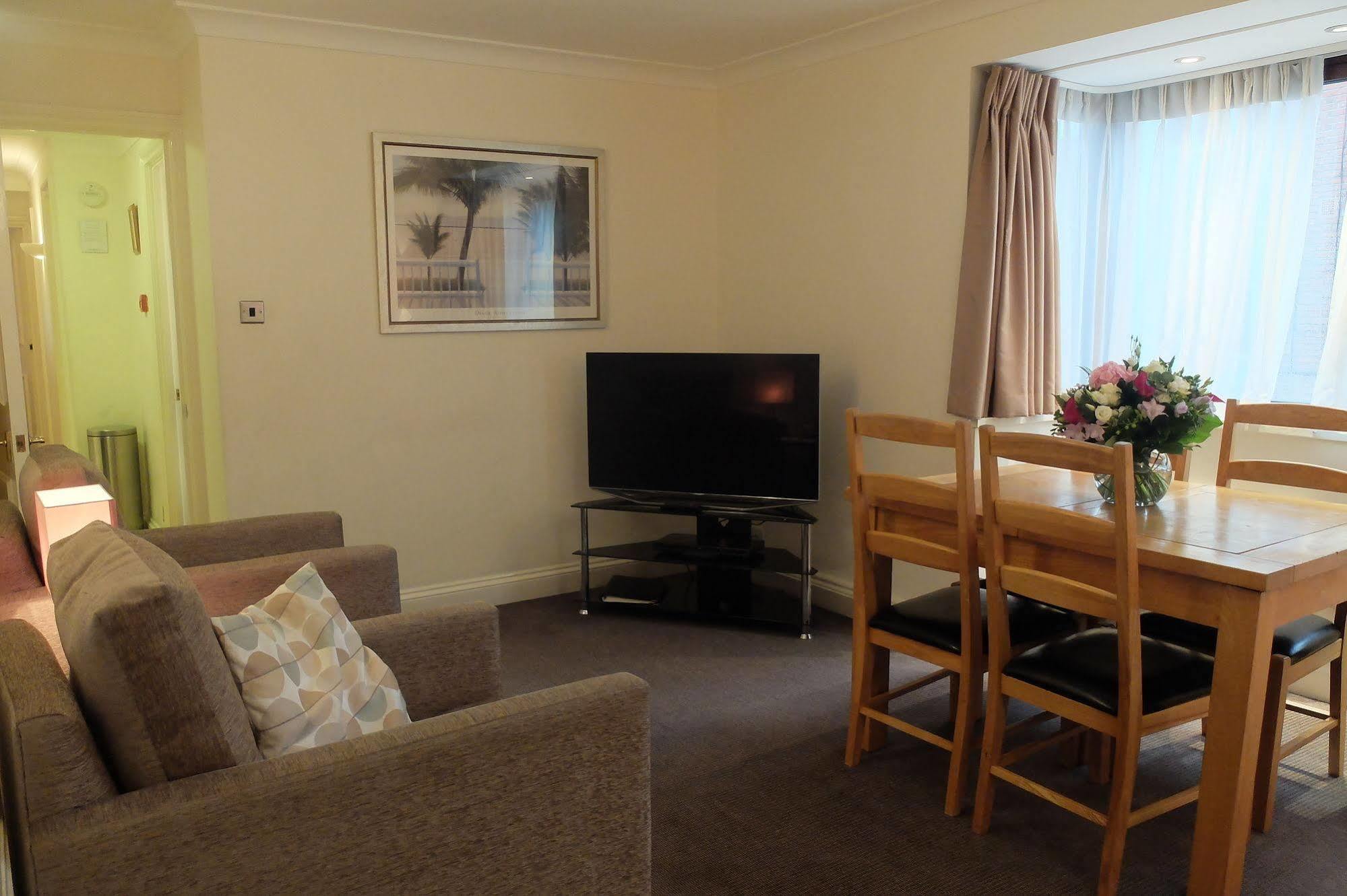 Aparthotel 15 Basil Street Knightsbridge, Luxury Serviced London