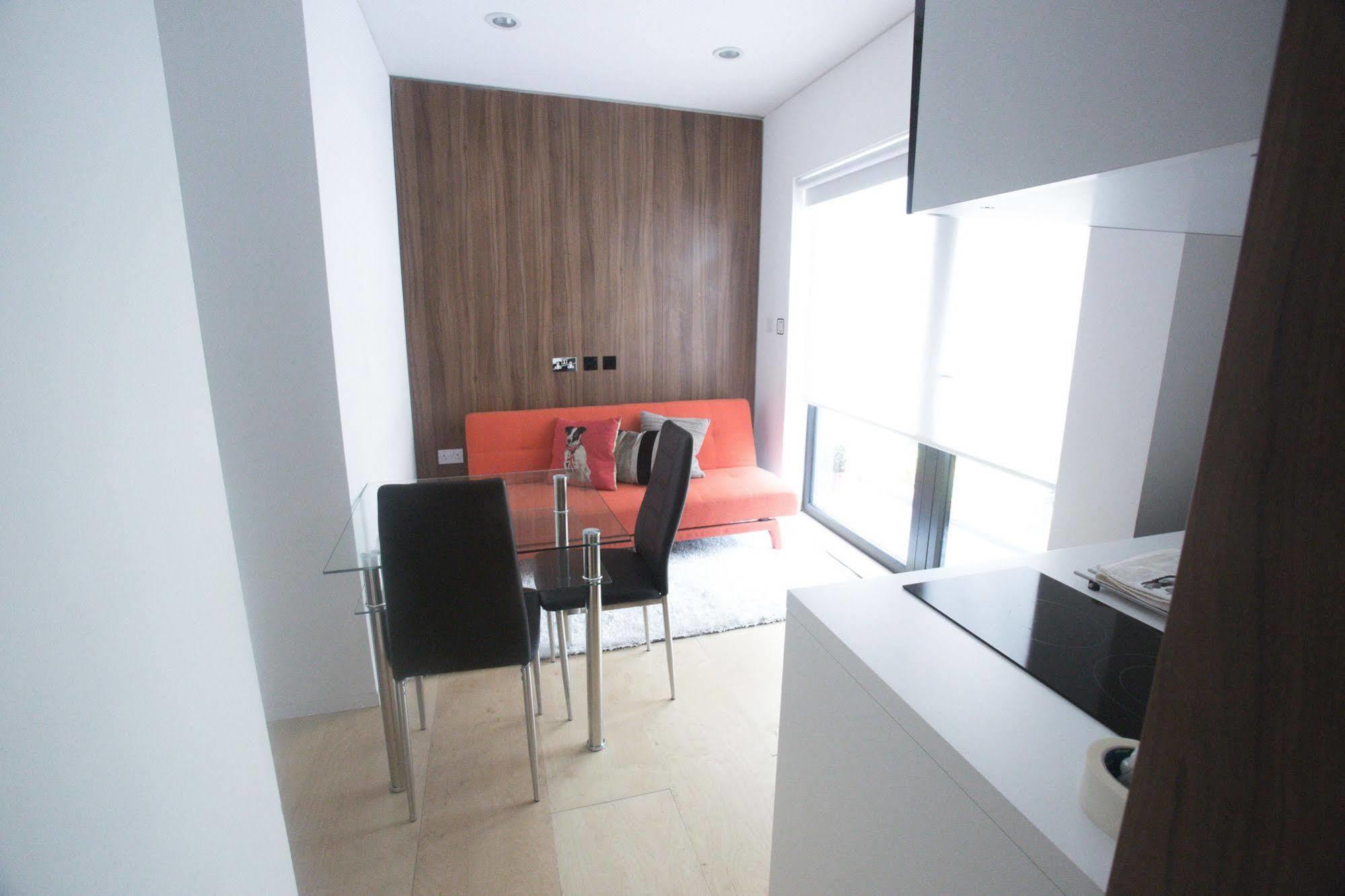 Room Home Stay Aparthotel