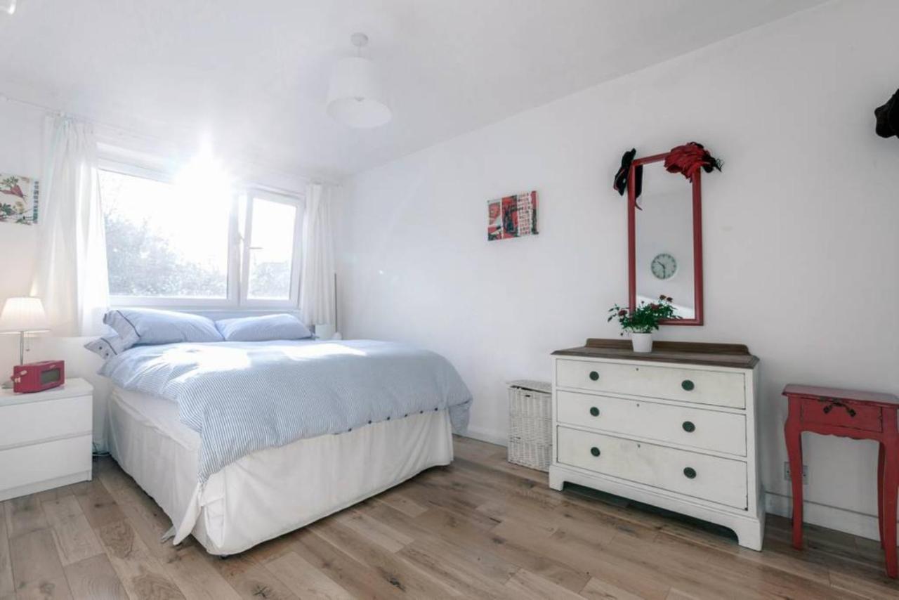 Modern 3 Bedroom In Brixton