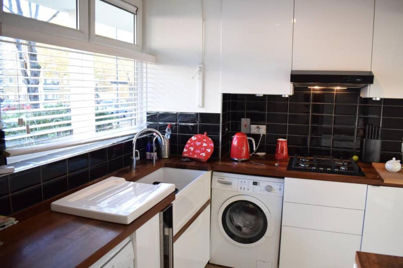 Modern 3 Bedroom In Brixton Appartement Londen