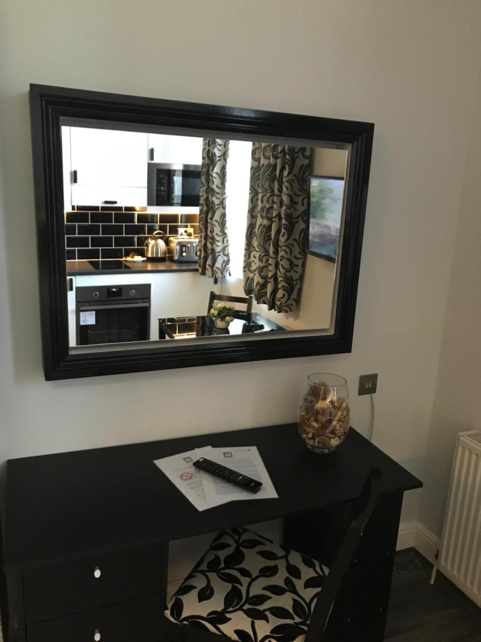 W6 Apartment *