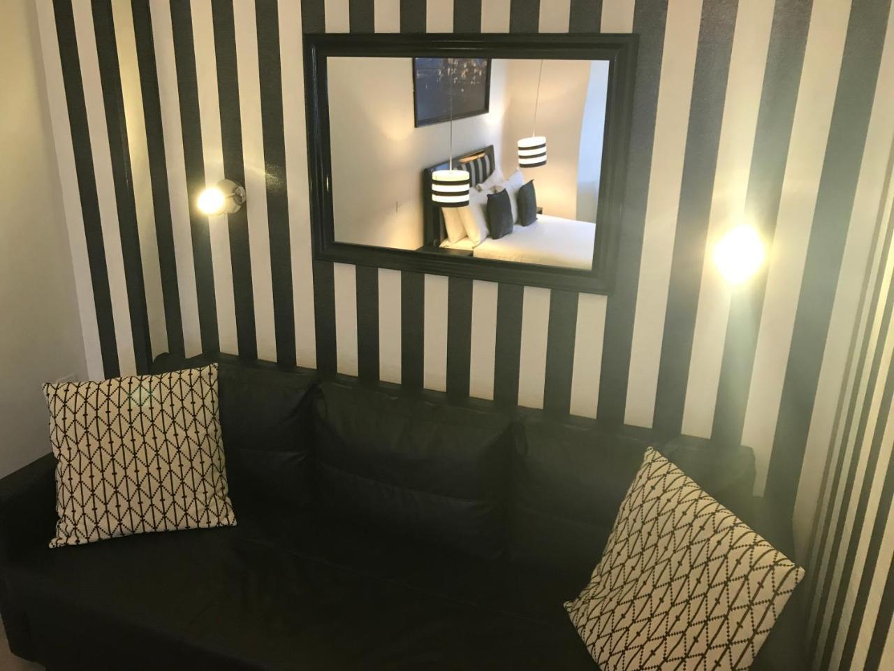 Apartment W6 *