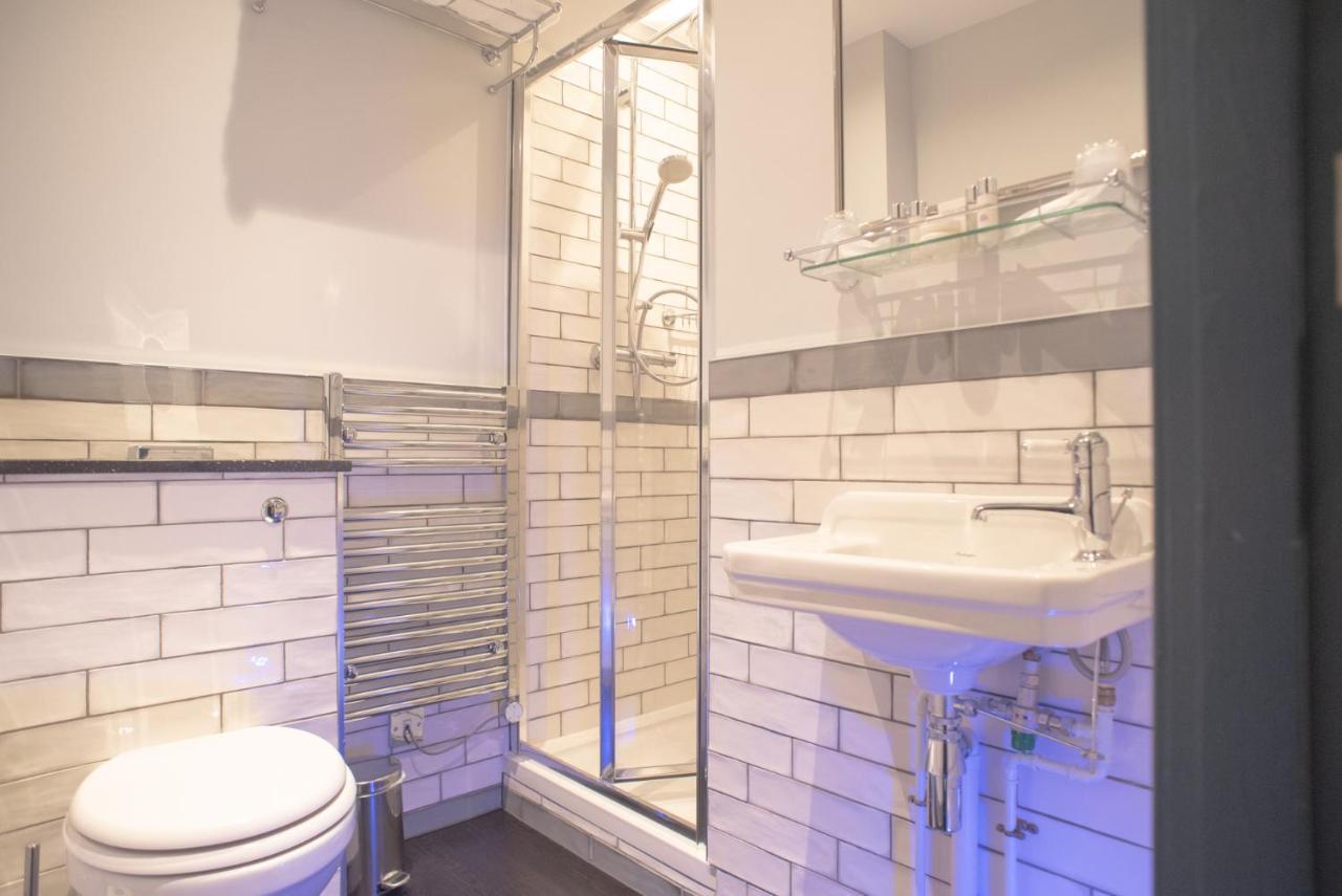 Hotel Blackbird London