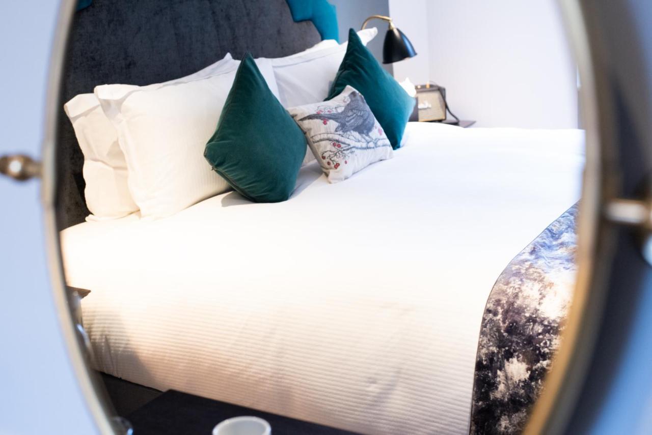 Blackbird Hotel