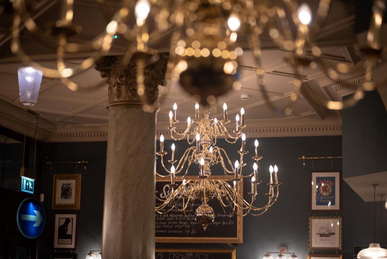 Blackbird 4* London