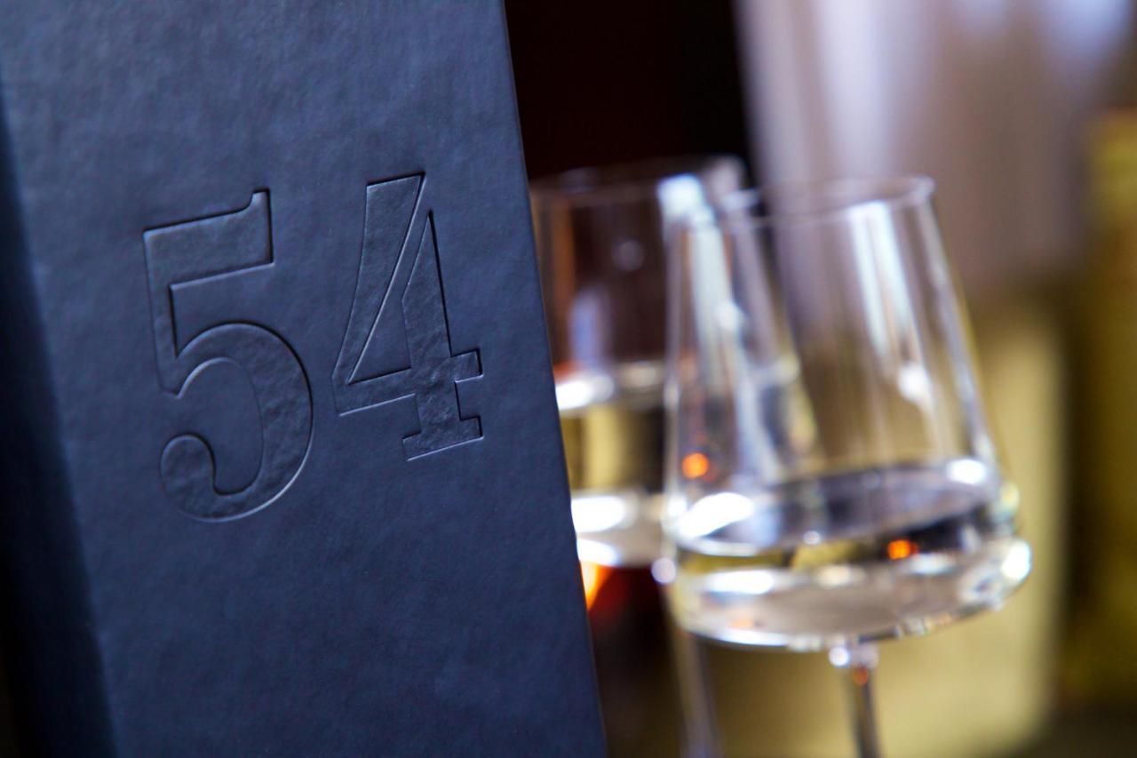 54 Queen's Gate Hotel