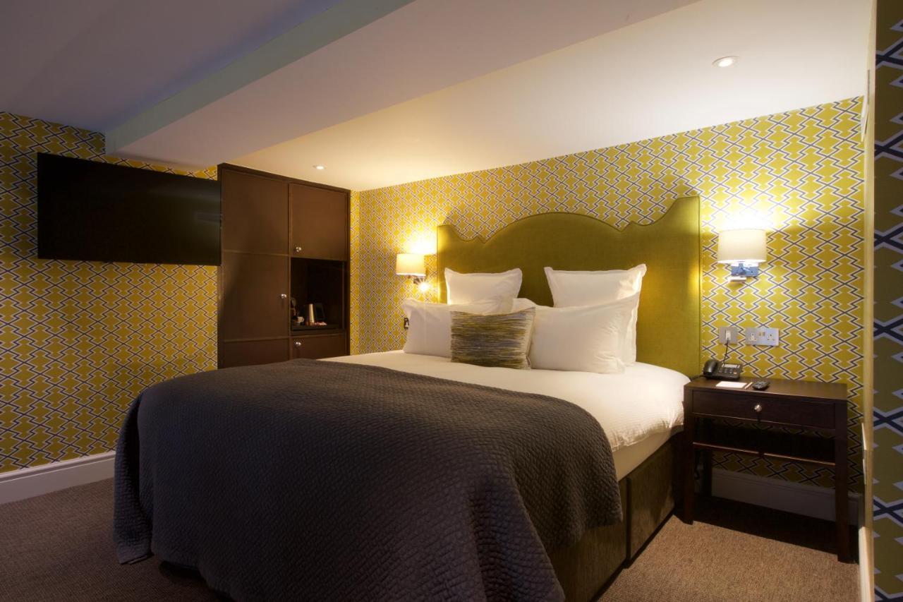 54 Queen's Gate London