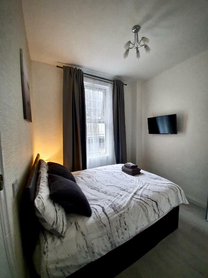 Victoria Guest house London