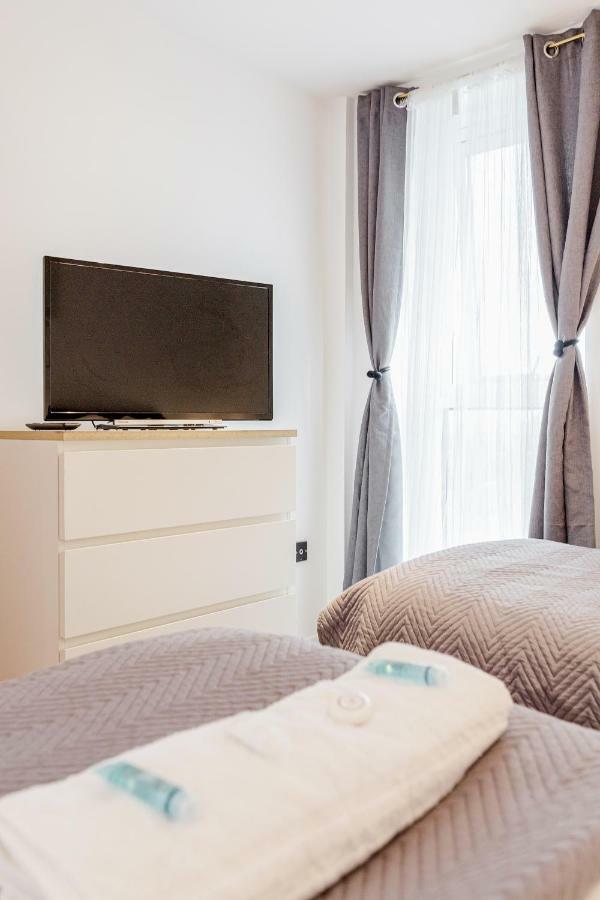 Premium Excel 3&2 Bedrooms London