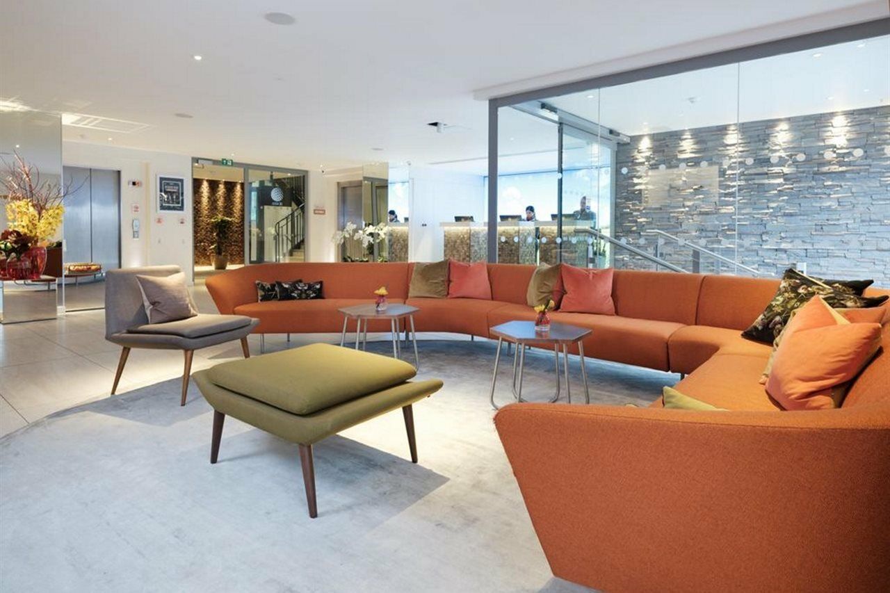 Hotel Hampton By Hilton London