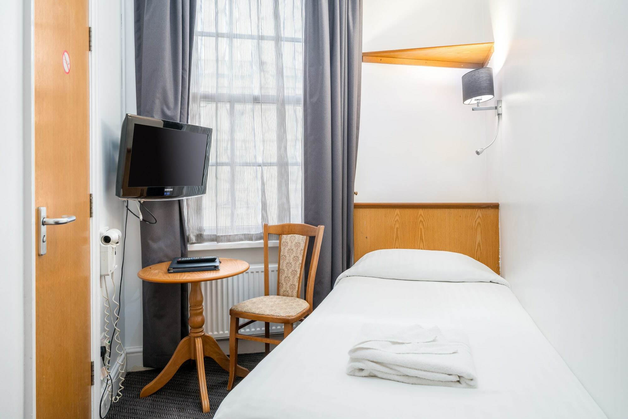 Oyo Townhouse New England, Victoria 3* Londres