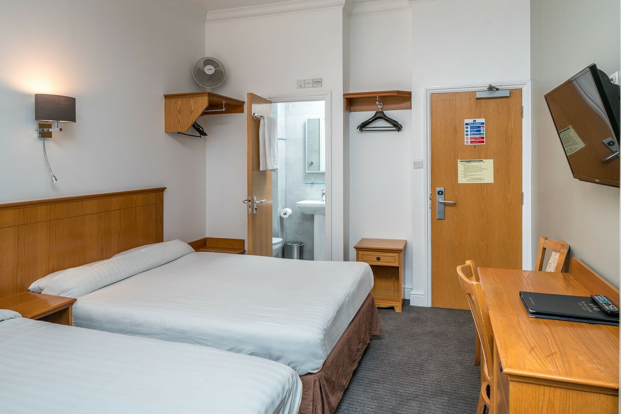 Oyo Townhouse New England, Victoria Hotel Londres