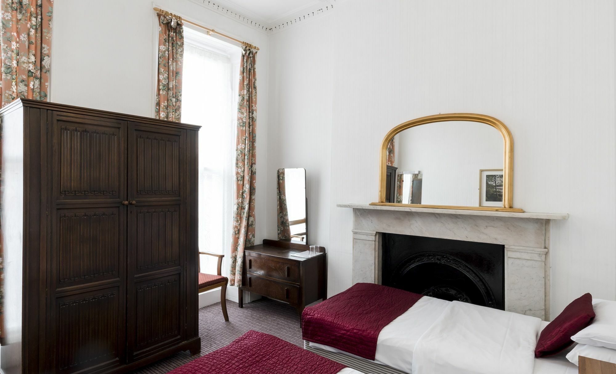 St Athans Hotel London