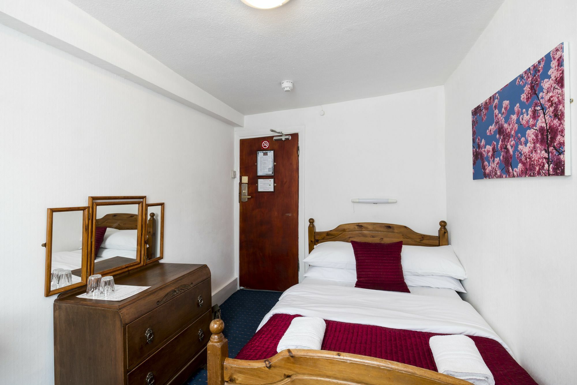 St Athans Hotel