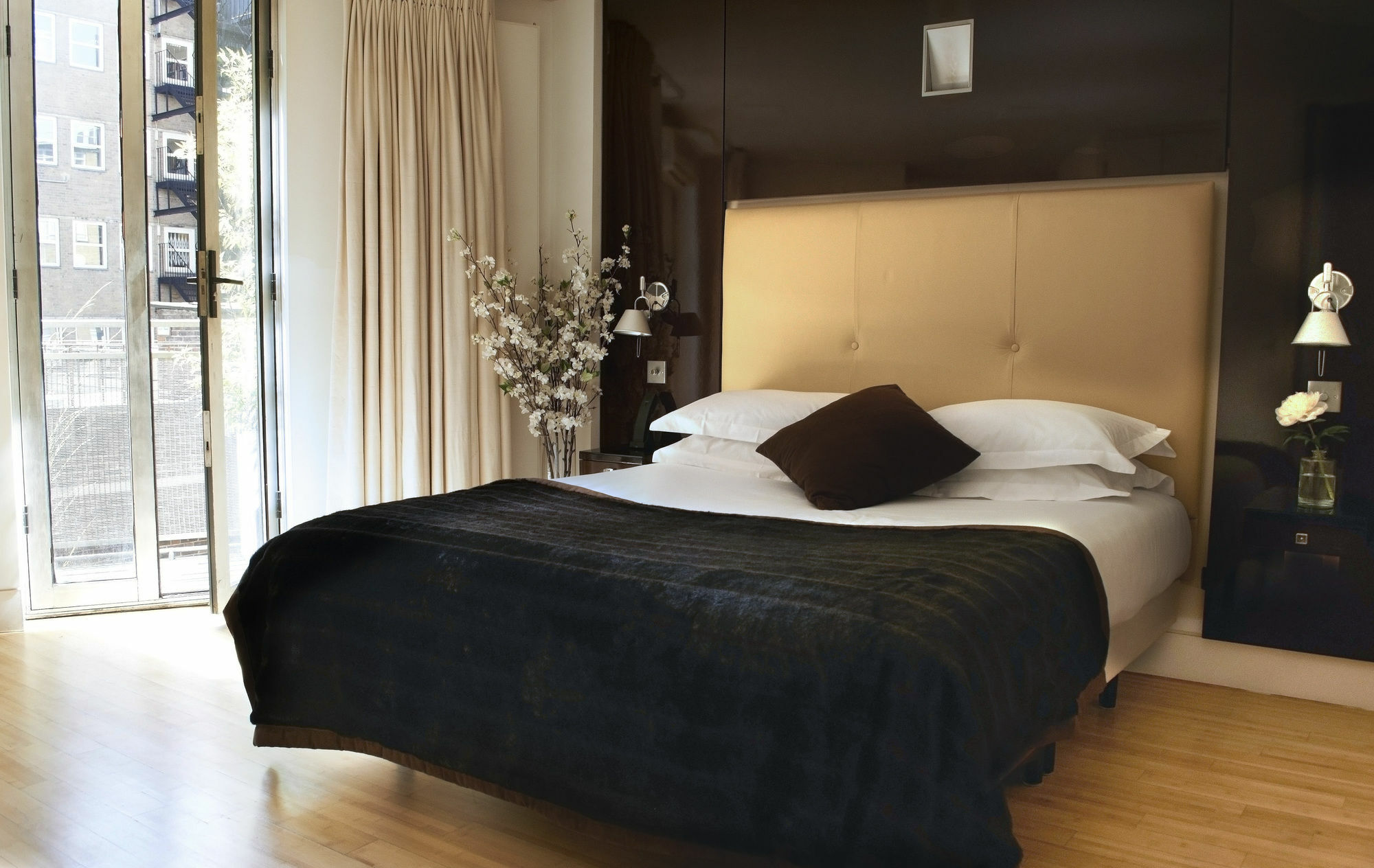 No.5 Maddox Street 4* London