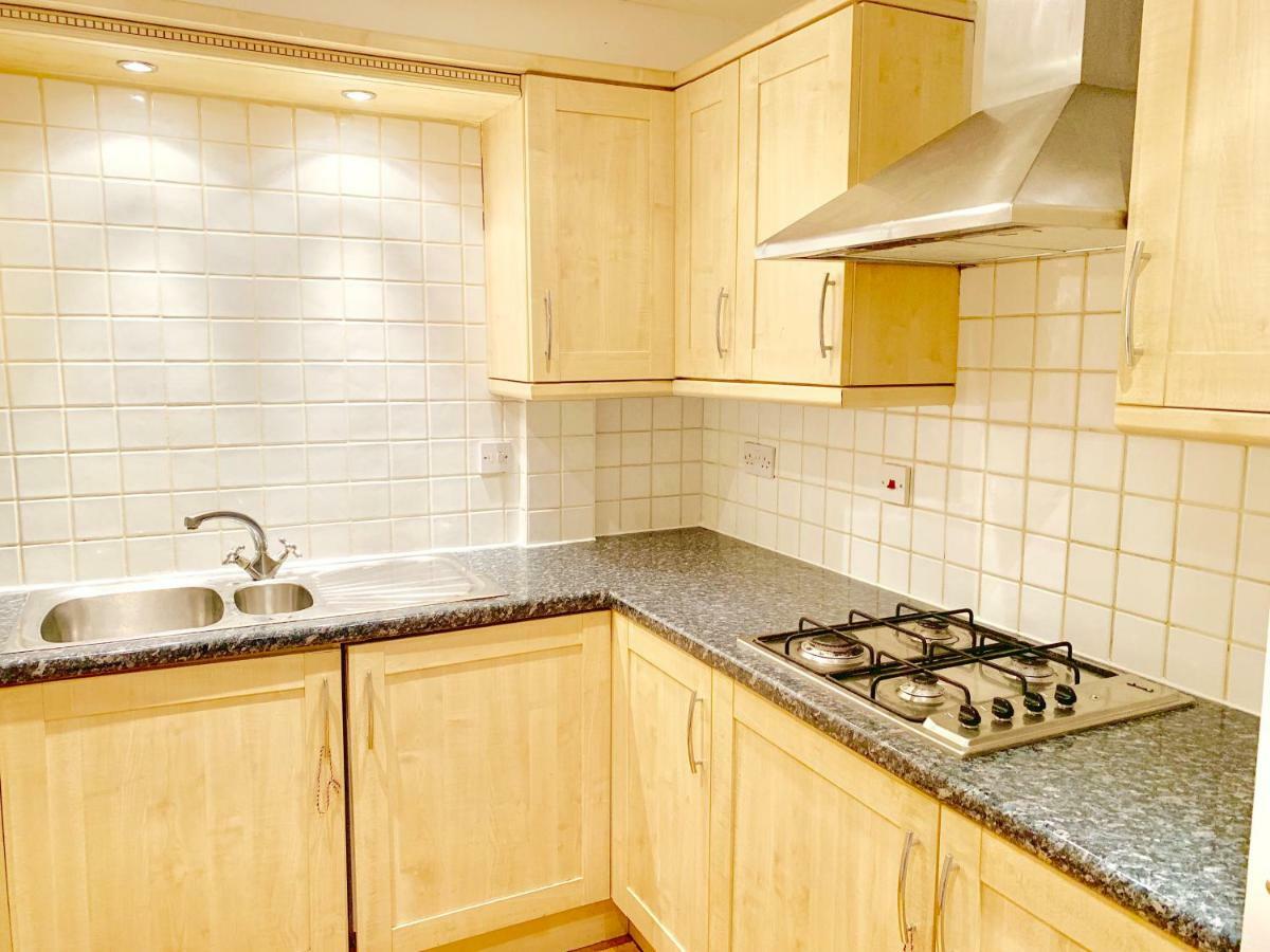 Appartement 2 Bedrooms Modern Apartment, Full Kitchen, 5 Minutes Tube Station