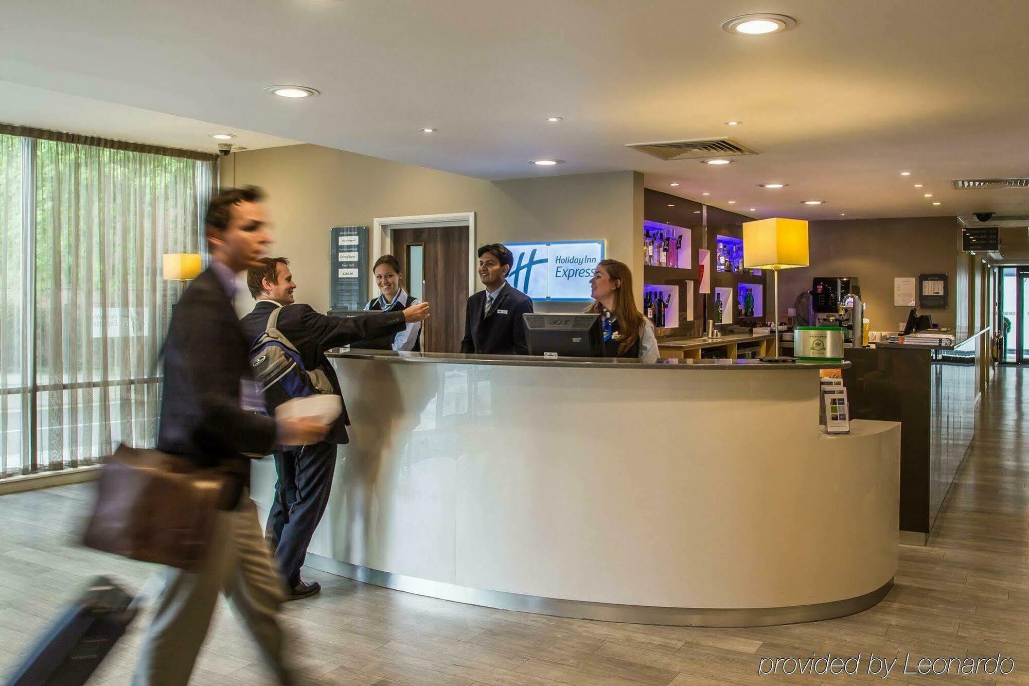Express Earls Court By Ihg Hotel London