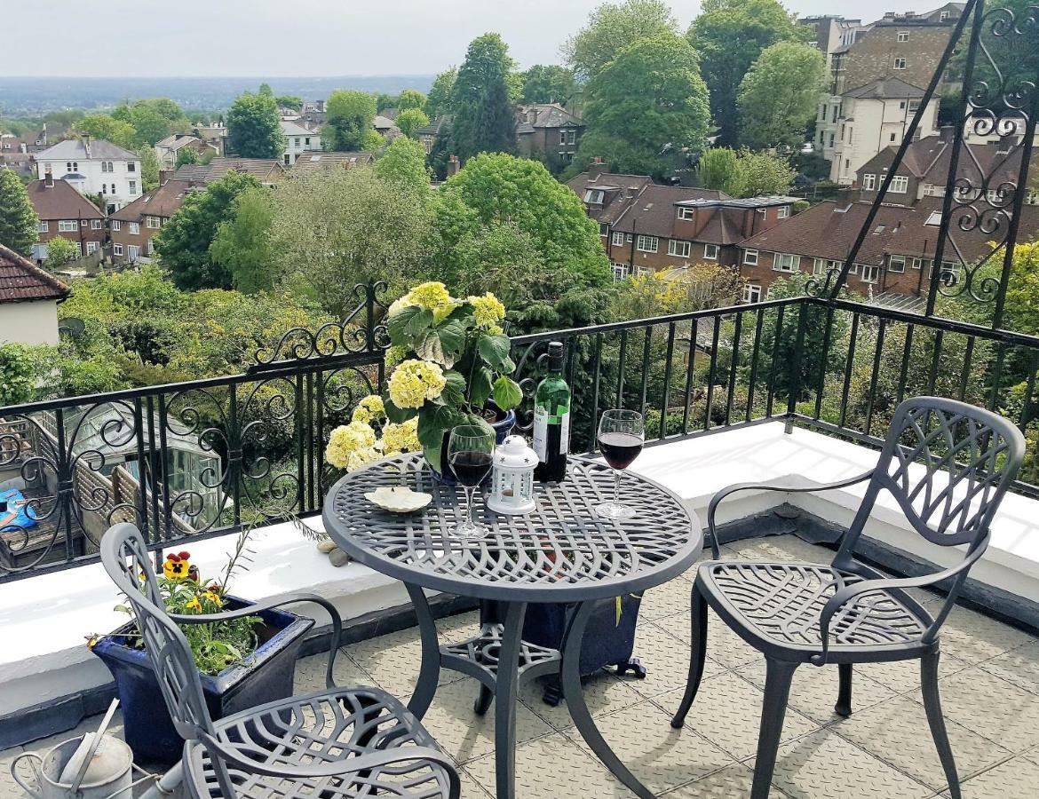 Crystal Palace Bed and breakfast
