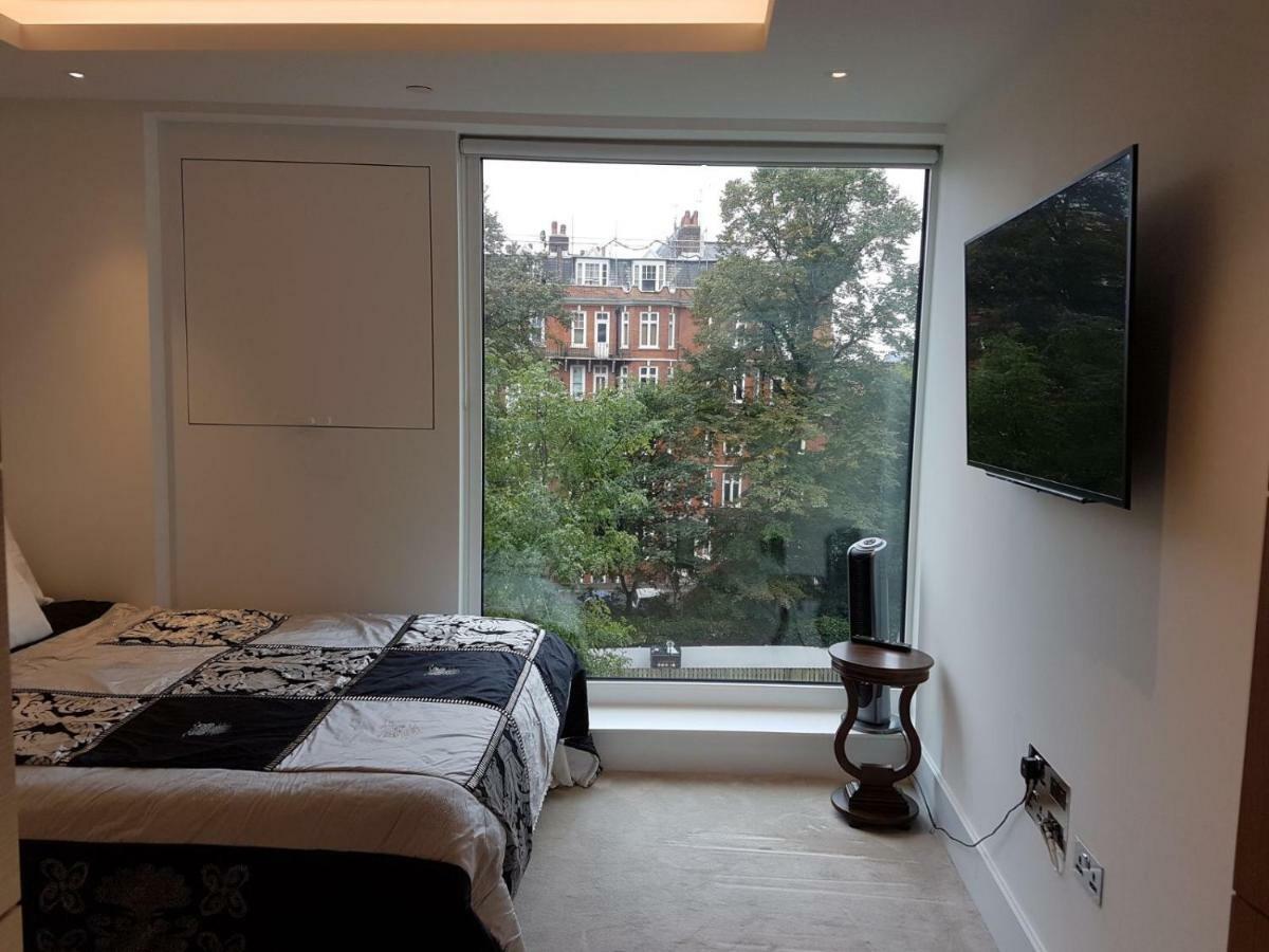 375 Kensington High St Apartment London