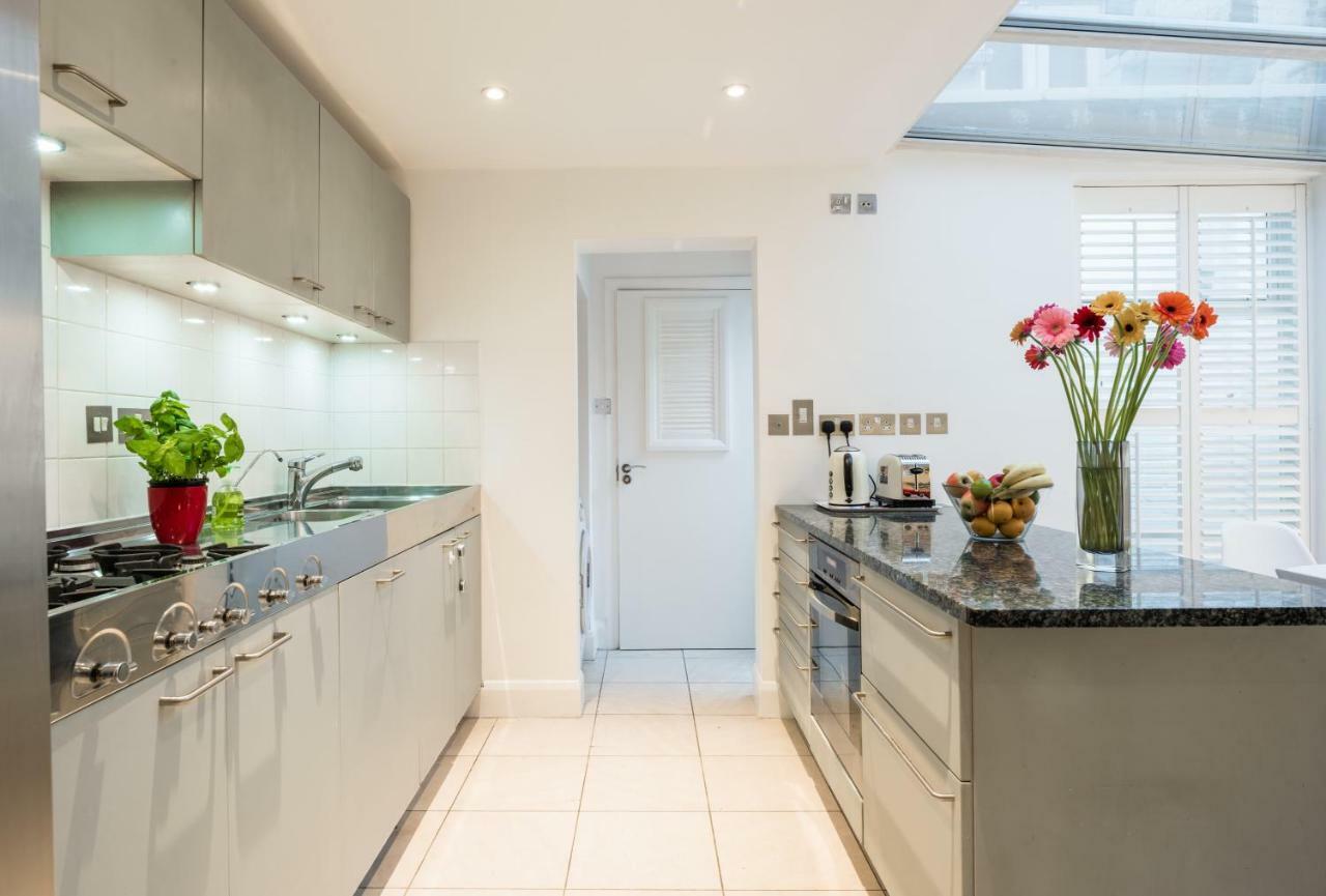 Chelsea Town House Holiday home London