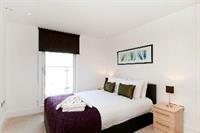 Indescon Square - Serviced Apartamento