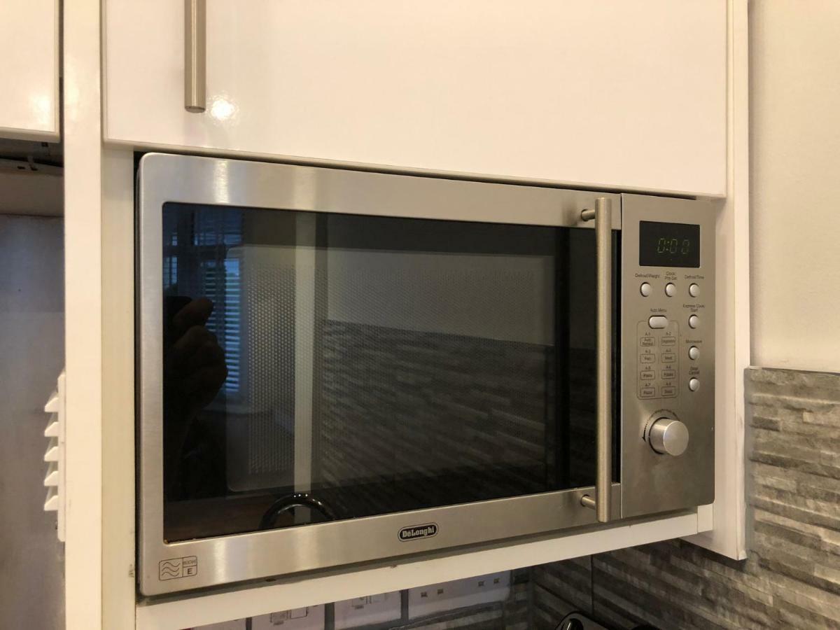 Chic And Comfortable Flat In London, Wimbledon *
