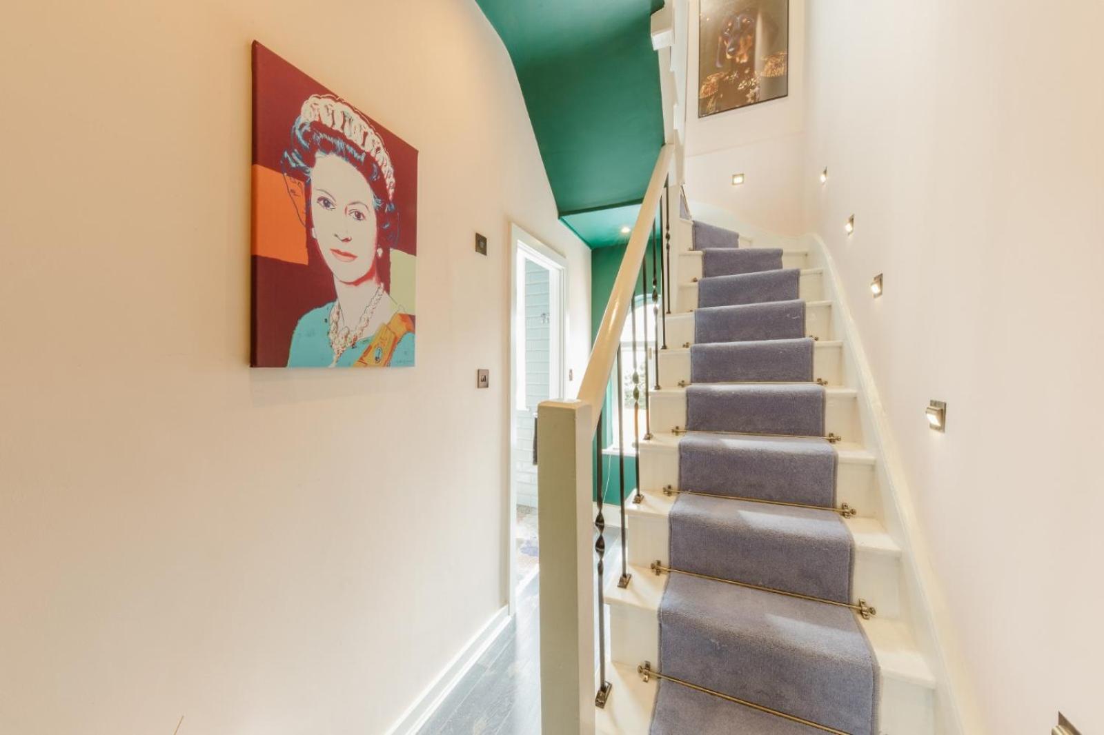 Apartment River House With Hot Tub London