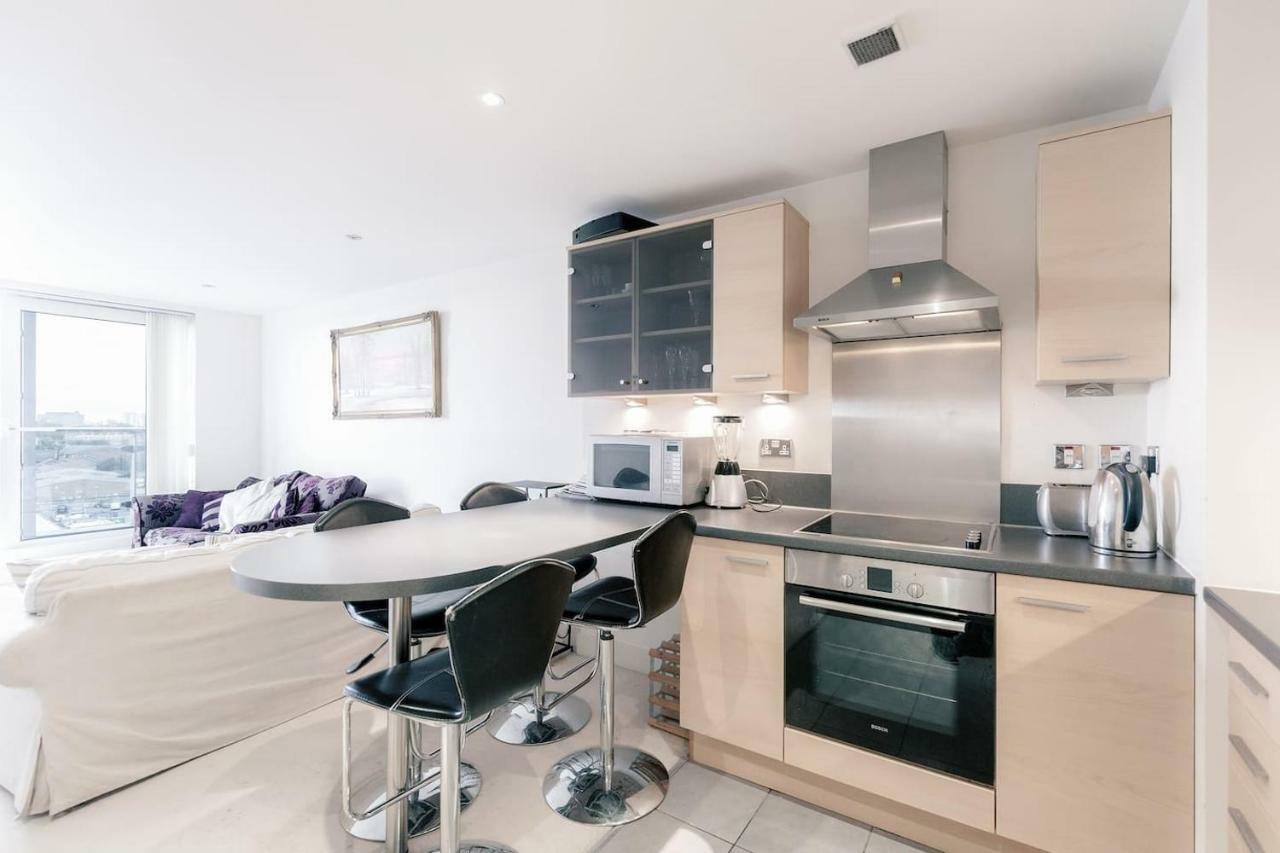Apartamento Chelsea / Imperial Wharf - Bright, Modern, Sunset View