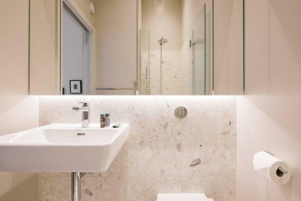 The Interlock - Oxford St Apartment *