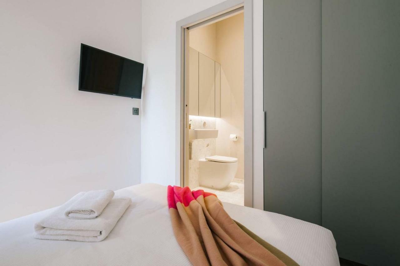 The Interlock - Oxford St * London