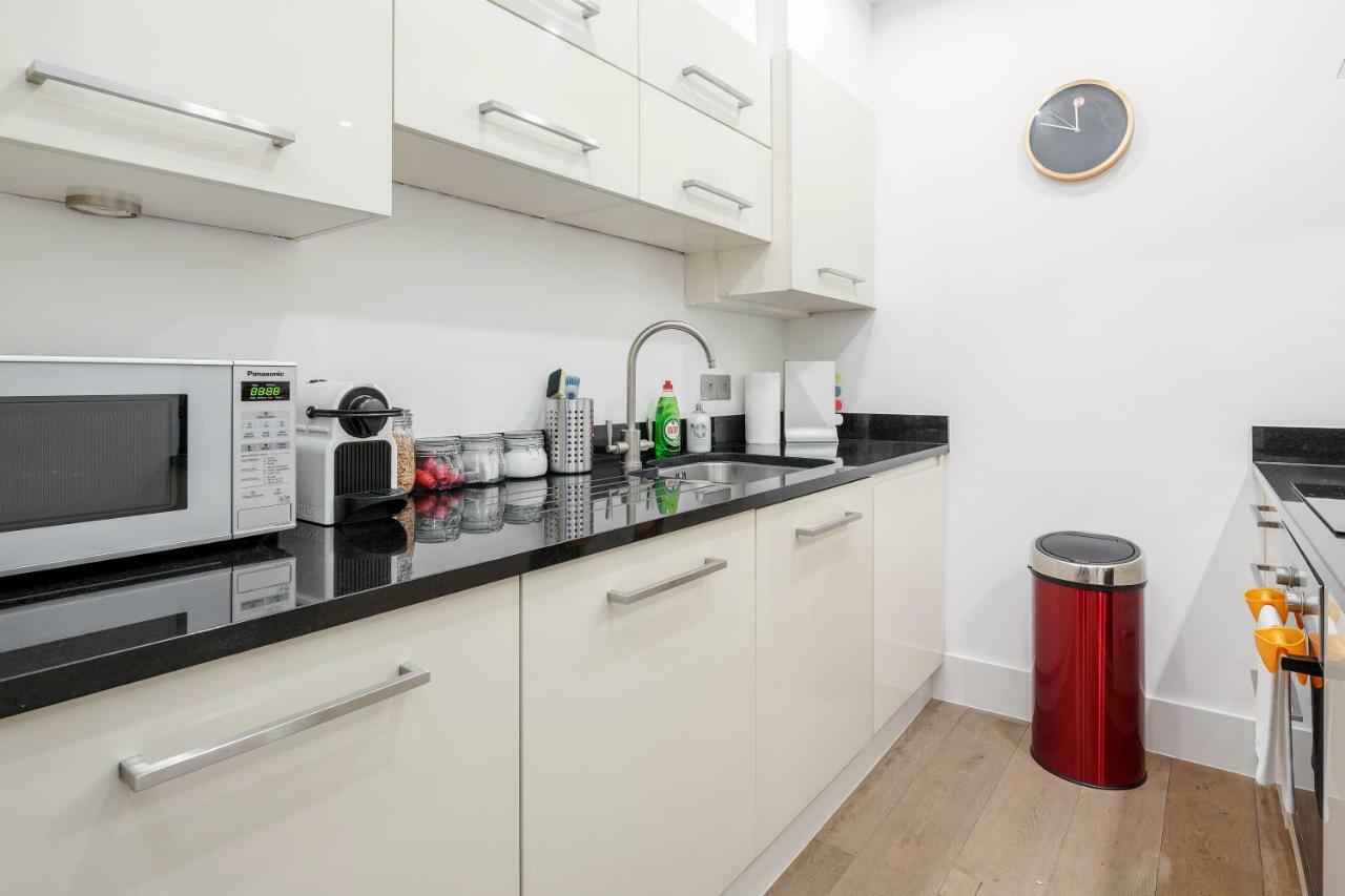 Apartment Mayfair Mews London