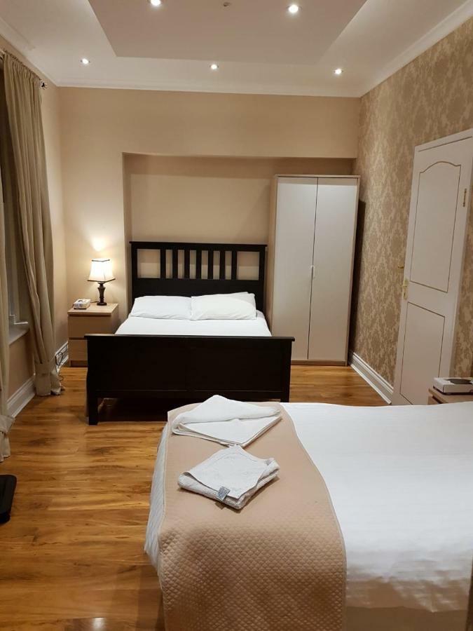 Tourian Lounge Hotel Bed & Breakfast Londen
