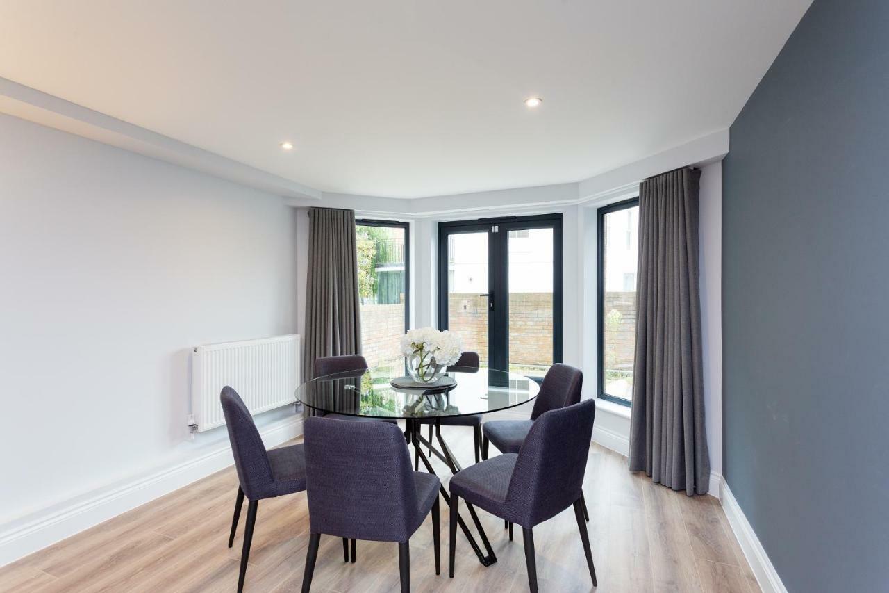 The Carlyle - Stunning Serviced Apartment *