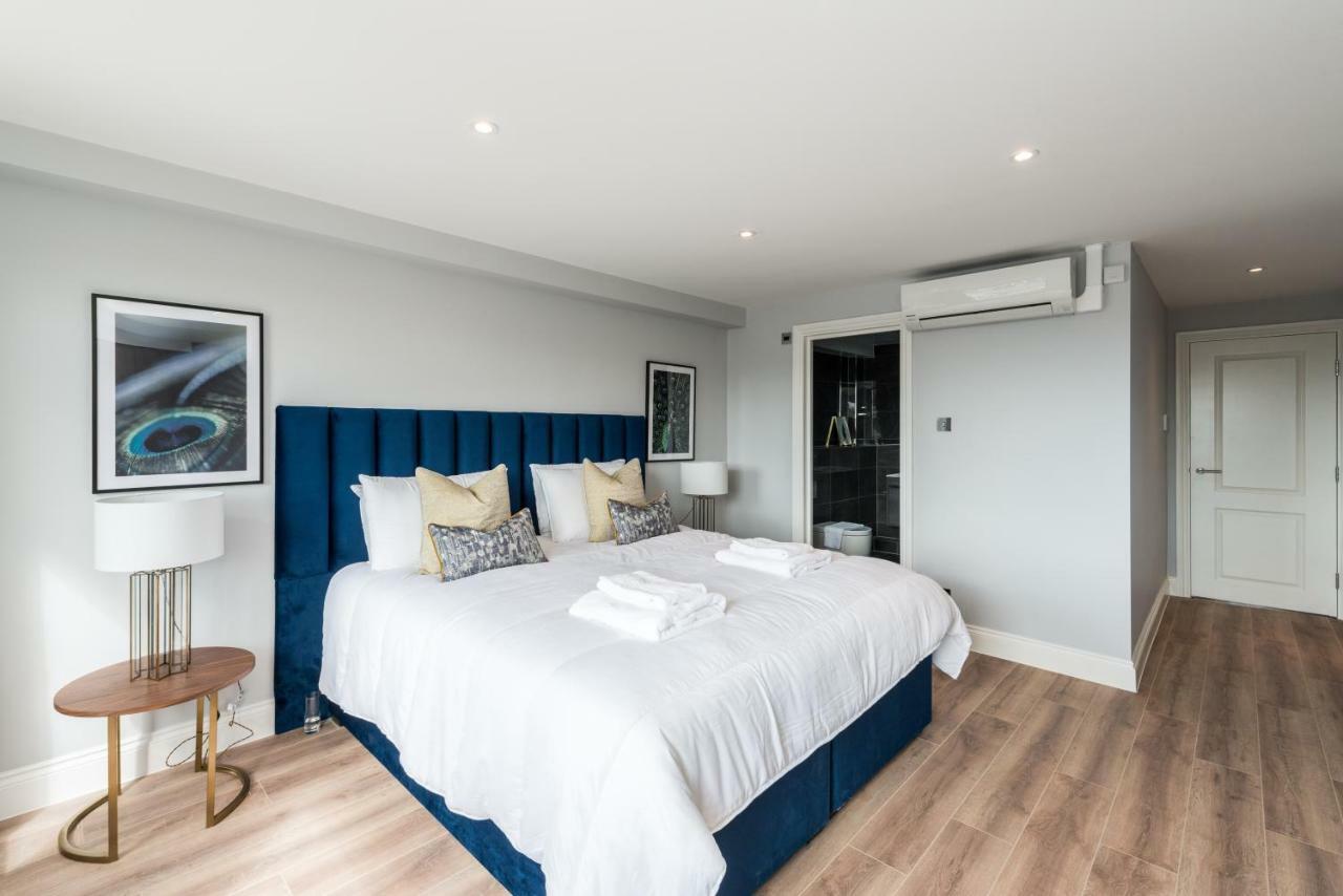 The Carlyle - Stunning Serviced Apartment *