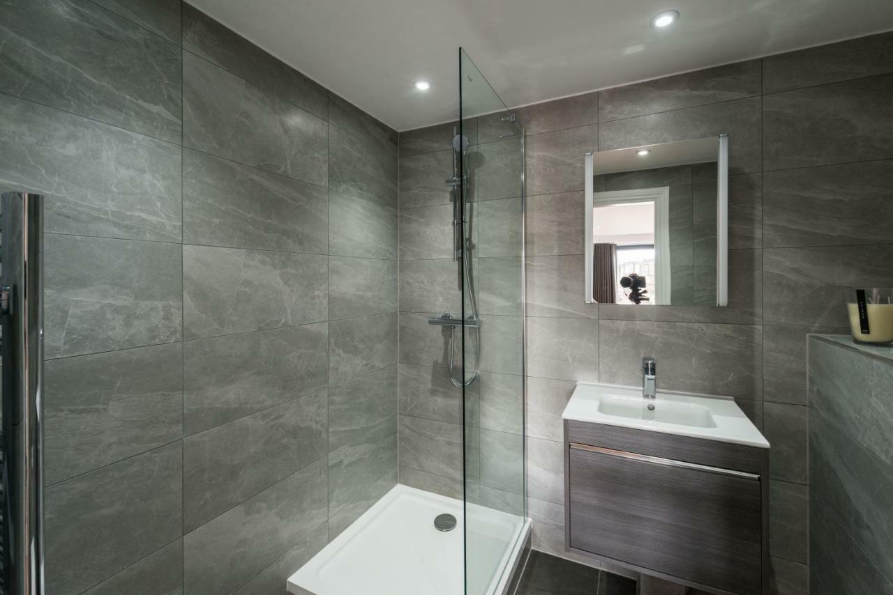 The Carlyle - Stunning Serviced * London